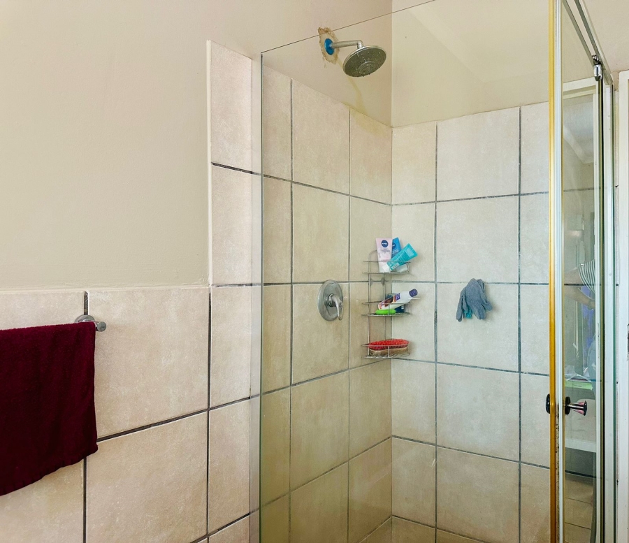 2 Bedroom Property for Sale in Rustenburg Central North West